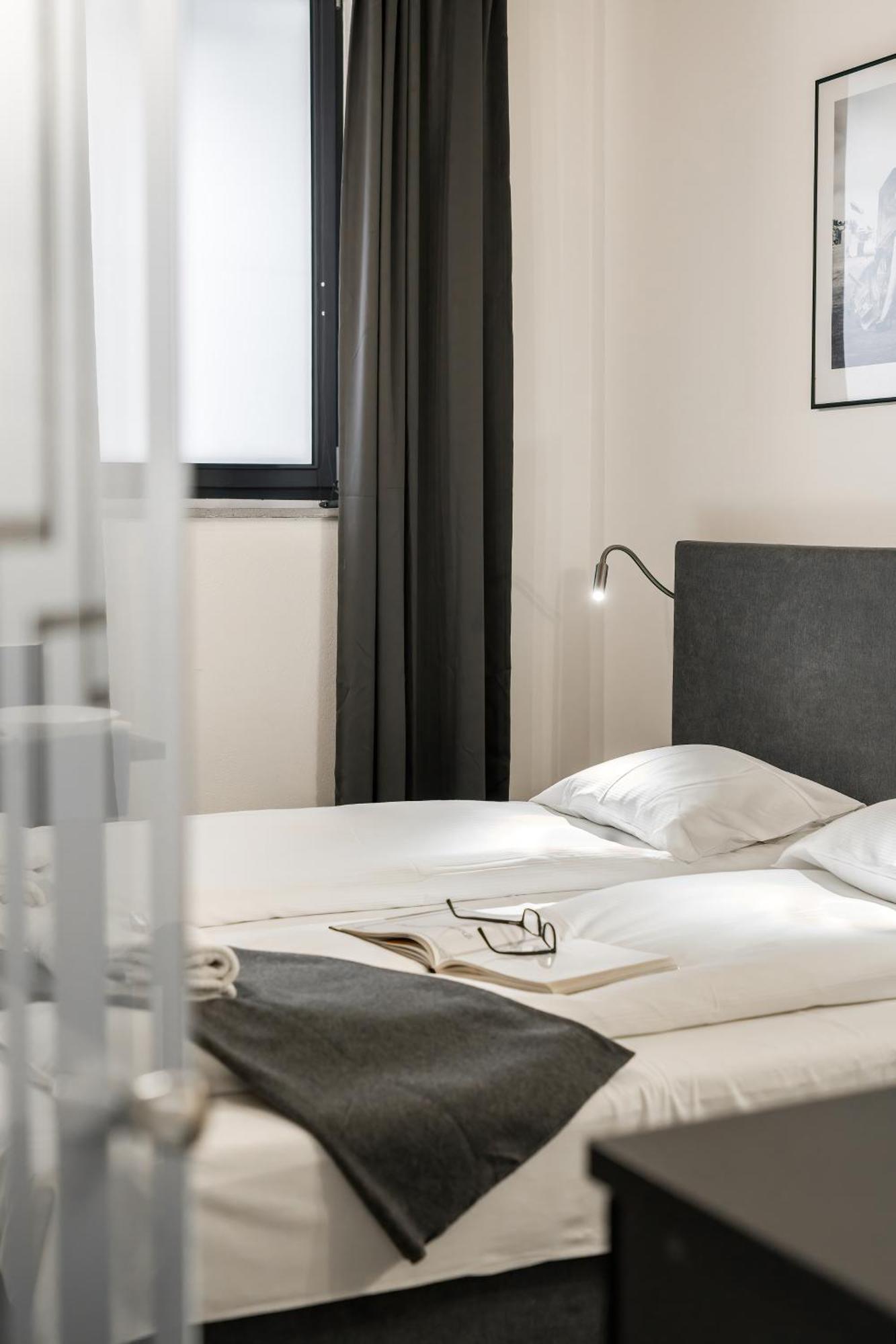 Level -1 Loft Apartments City Center By Renters Poznań Zewnętrze zdjęcie